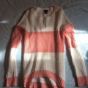 Rue 21 sweater/shirt