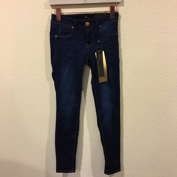 1822 Denim Denim - NWT 1822 denim classic skinny jeans 1822 Denim Denim - NWT 1822 denim classic skinny jeans