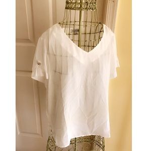 🌸 Active USA White Blouse