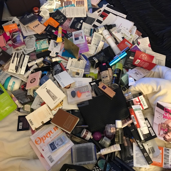 15 SAMPLES in a makeup bag 5 Deluxe and 10 Random - Picture 2 of 8