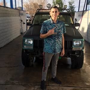 Meet your Posher, Justin