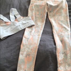 Alo sports bra and leggings, women size small.