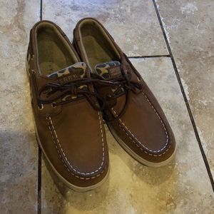 Kids sperry boat shoes with cheetah