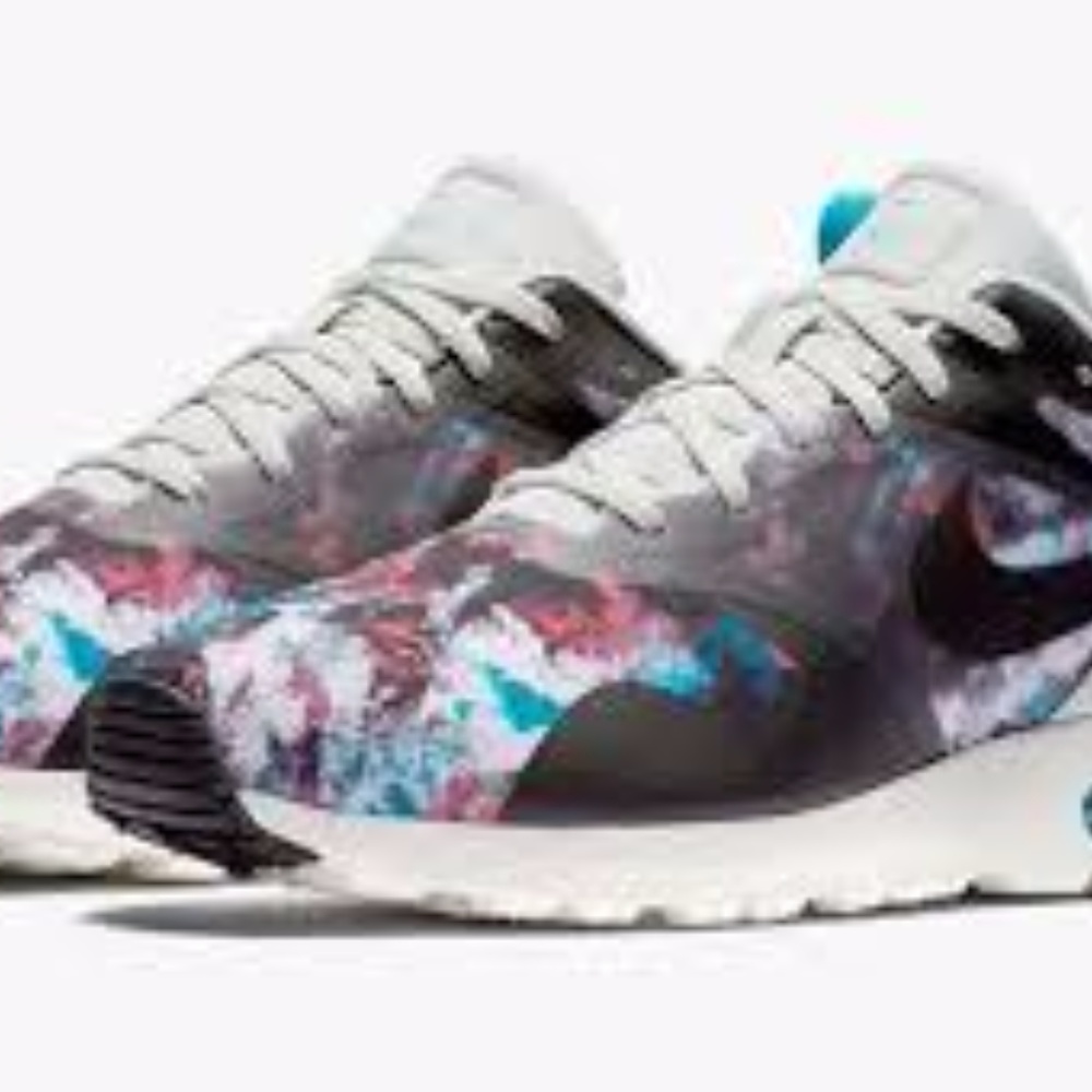 Nike AIR Tavas