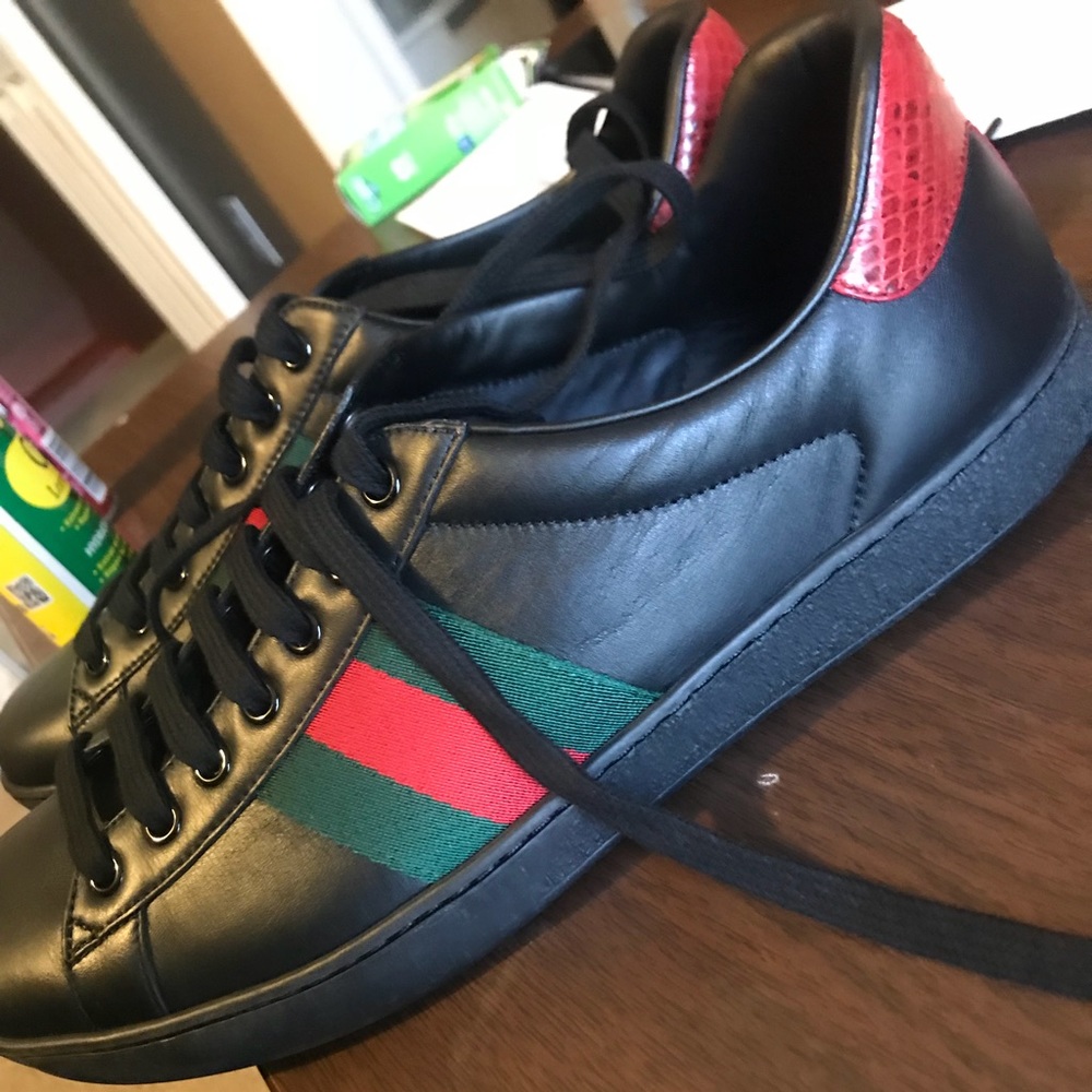 Gucci Shoes Size 8 BRAND NEW