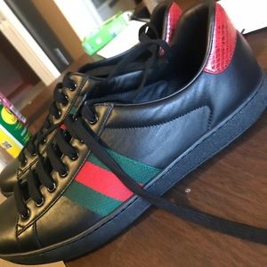 Gucci Shoes Size 8 BRAND NEW