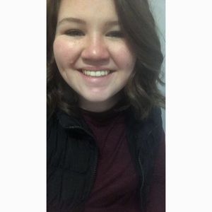 Meet your Posher, Nicole