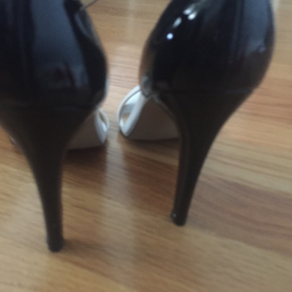 French Connection Black and White Heels - Picture 3 of 4