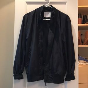Everlane oversized navy windbreaker