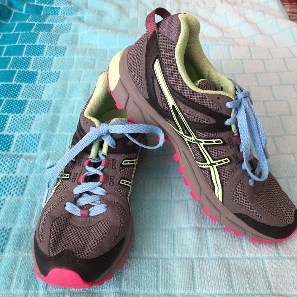 Girls Asics Gel sneakers