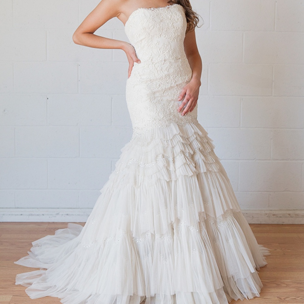 $6,000 Authentic Jim Hjelm Wedding Dress