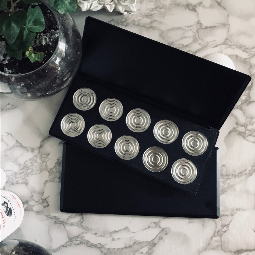 Empty Makeup/Eyeshadow Palette, MAC size