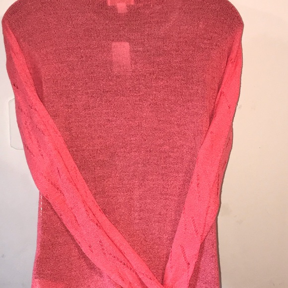 💐 FOREVER 21 PLUS SIZE TOP 💐 - Picture 3 of 4