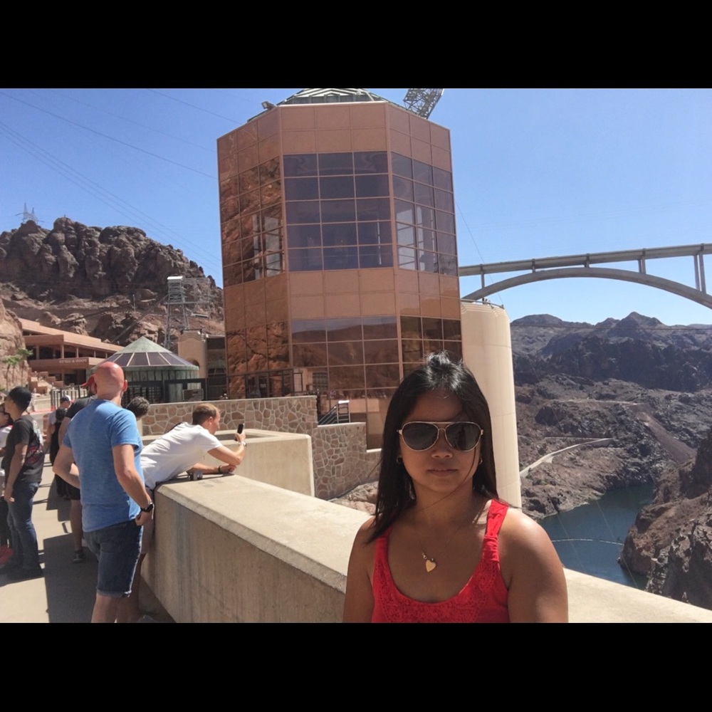 Meet your Posher, Rizel