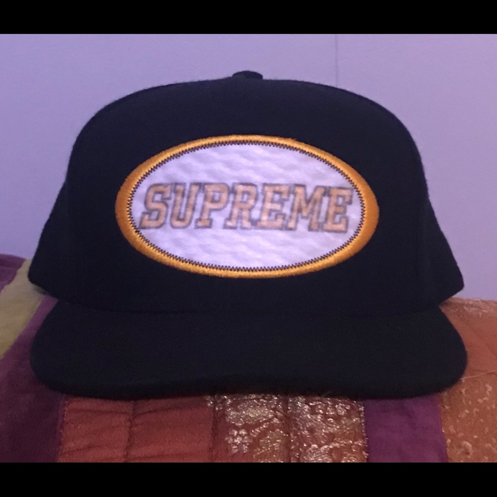 Supreme SnapBack hat