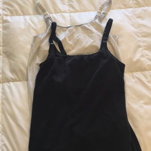 Bundle of 2 nursing tank tops