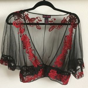 Fine pinup style bolero