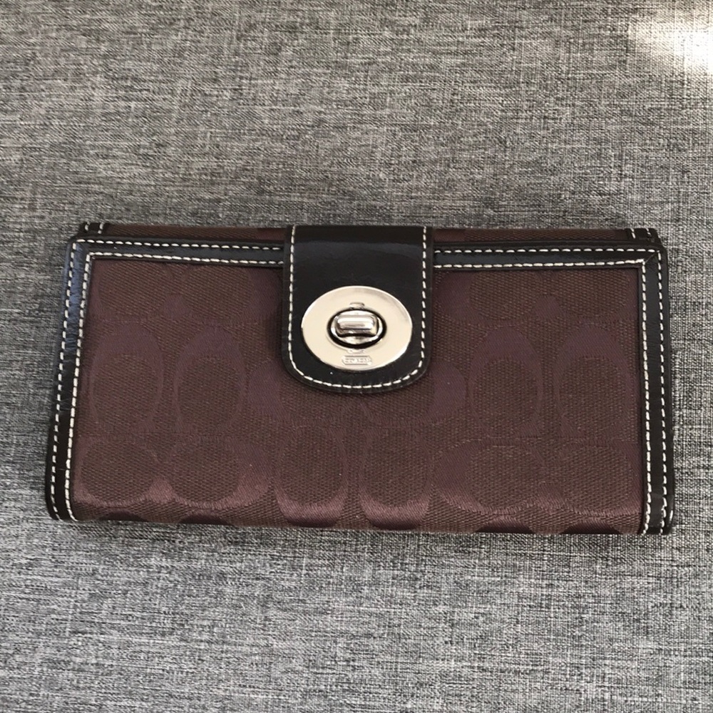 Coach wallet in brown