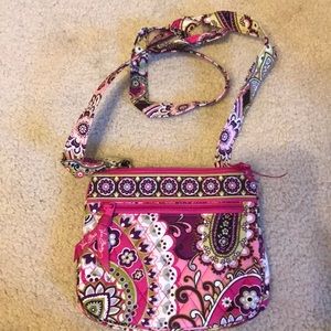 Vera Bradley Small Messenger - Very Berry Paisley