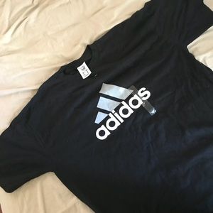 Adidas T-shirt