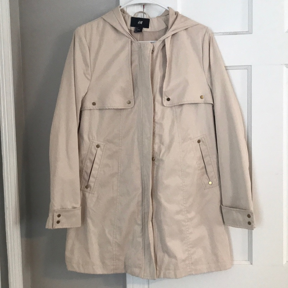 •REPOSH• light beige coat size 8 from H&M