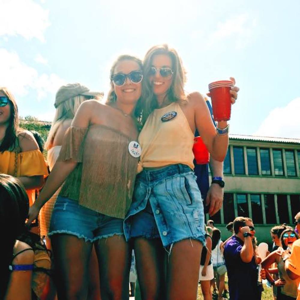 Meet your Posher, Lily