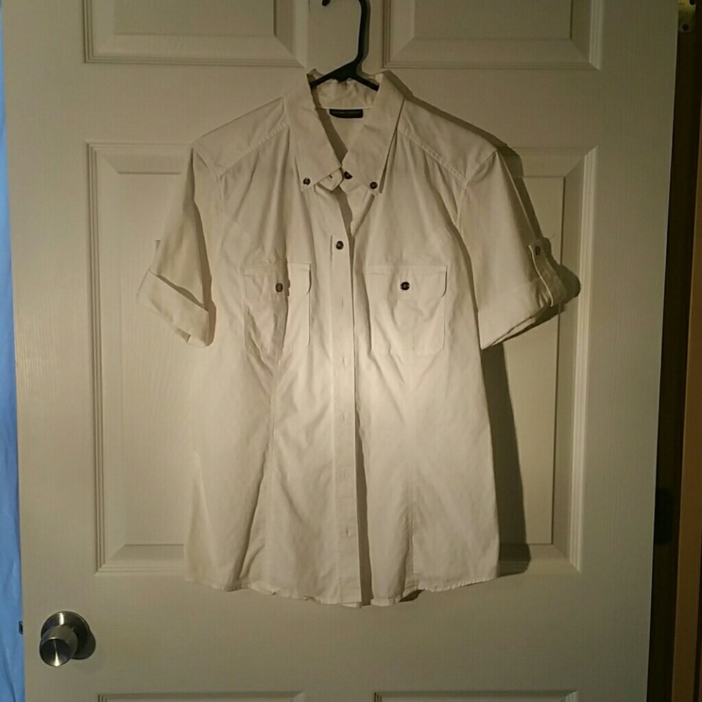 White NY&Co button down size L short sleeve