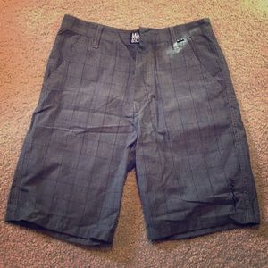 Maui & Sons Mens Medium Gray Shorts
