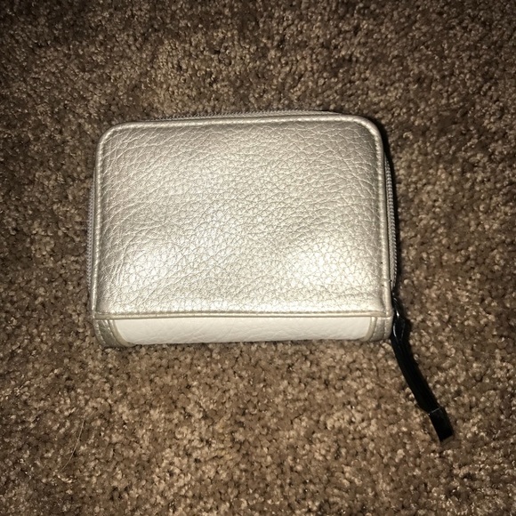 EUC Jessica Simpson Wallet - Picture 3 of 5