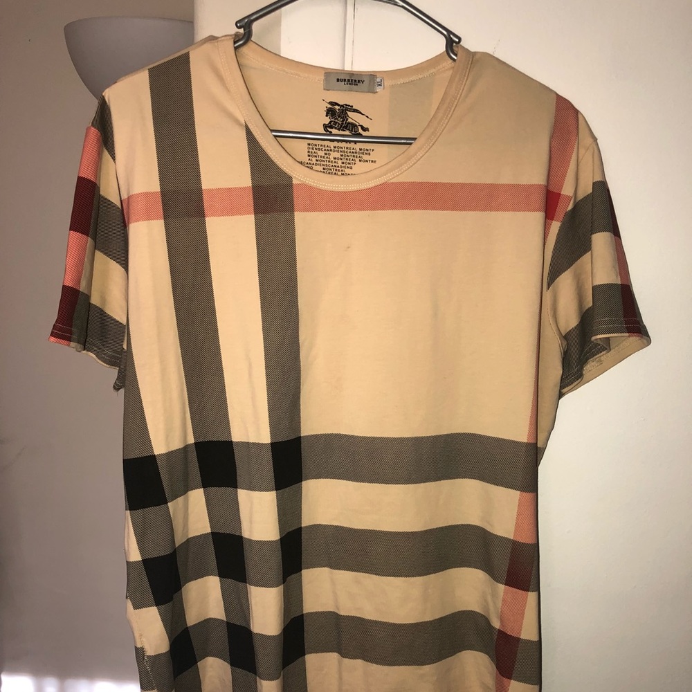 Burberry T-shirt