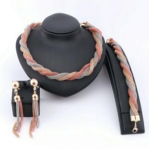 Multicolored twisted jewelry set
