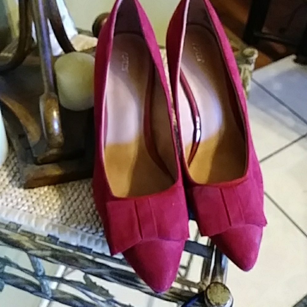 Red flaxs shoe