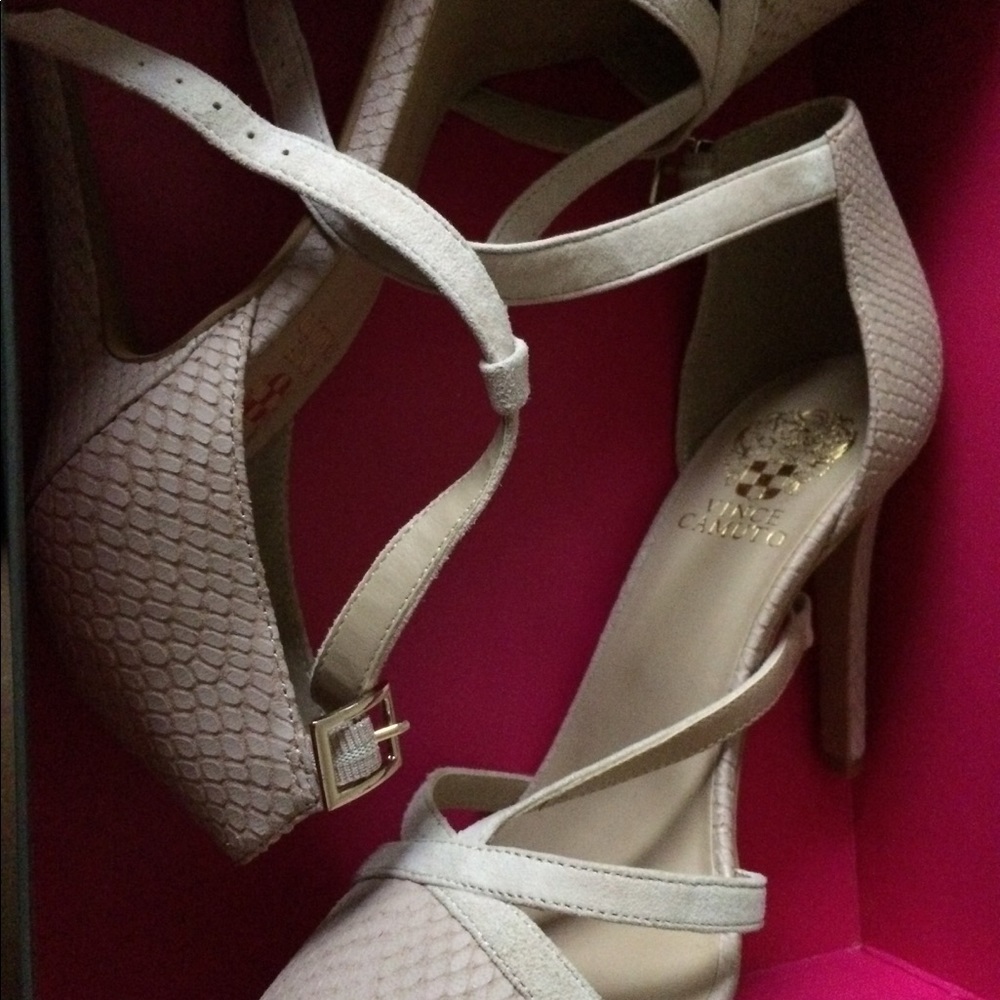 Vince Camuto Shoes size 9 1/2