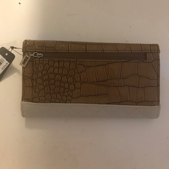 Guess wallet - Picture 5 of 5