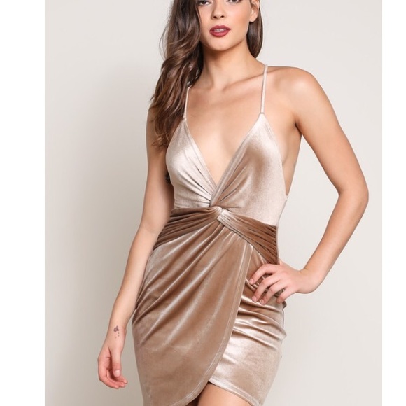 🆕Iris Taupe Nude Gold Velvet Dress - Picture 2 of 8