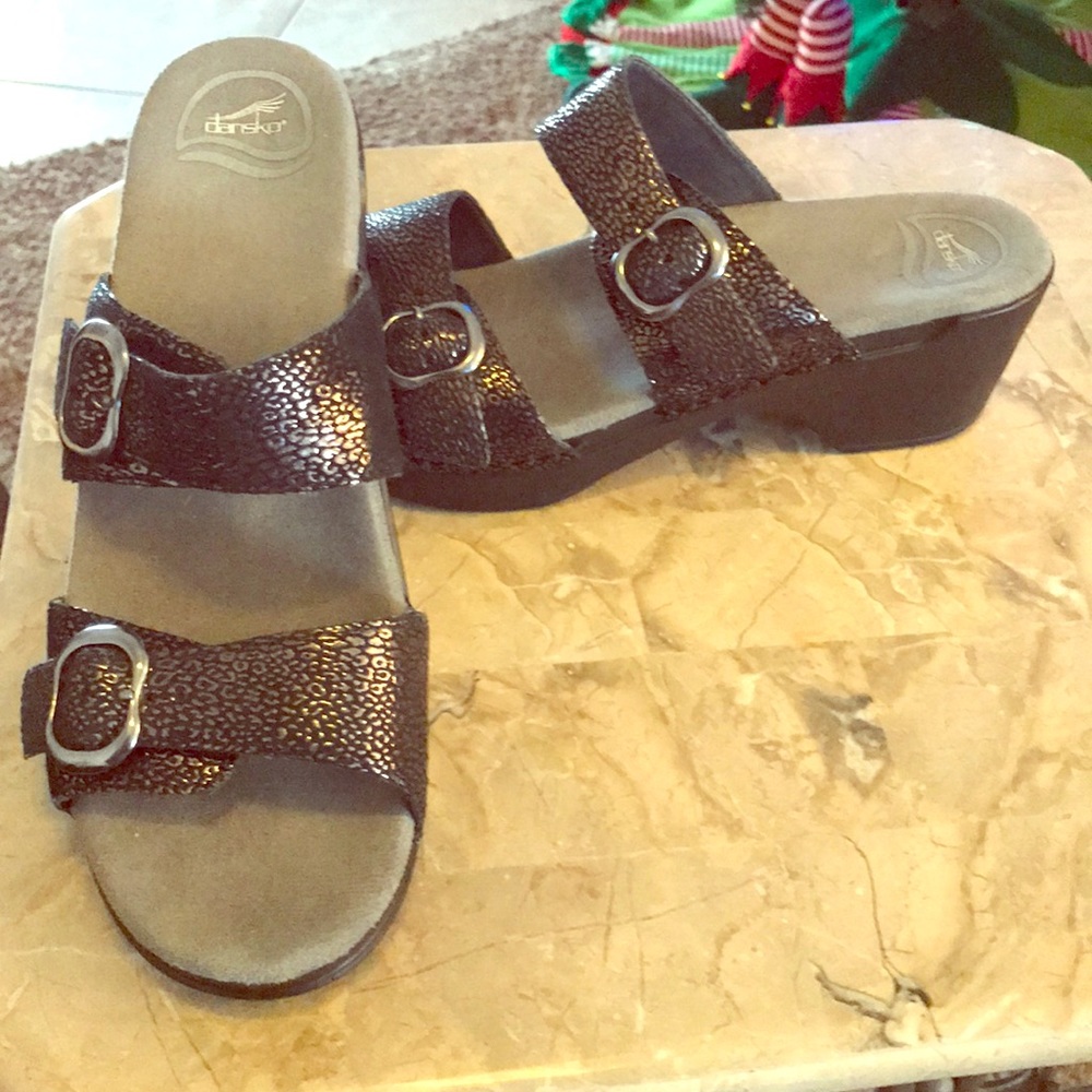 Dansko sandals 10 wedges