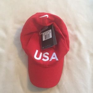 NWT Red Nike USA golf hat