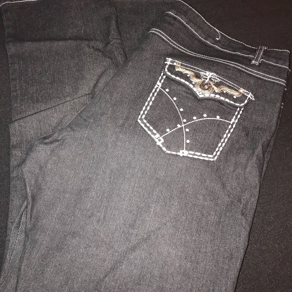 🖤 BLACK PLUS SIZE DENIM 🖤