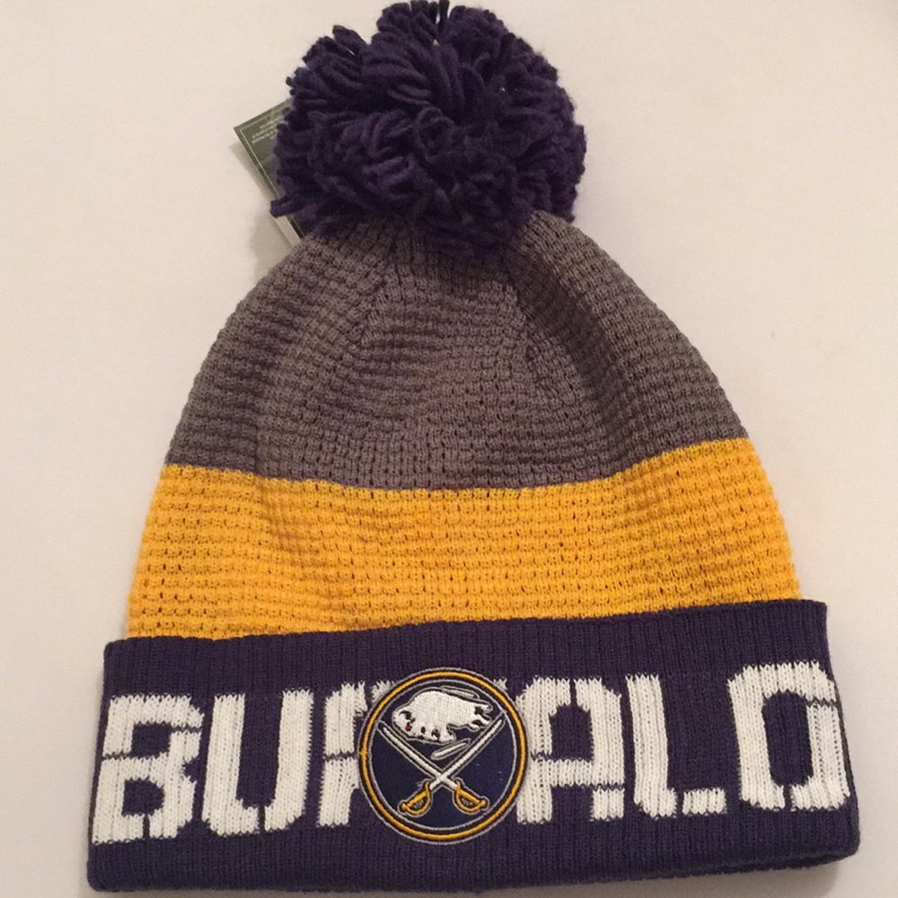 Buffalo Sabres NHL Reebok Knit Beanie Nwt