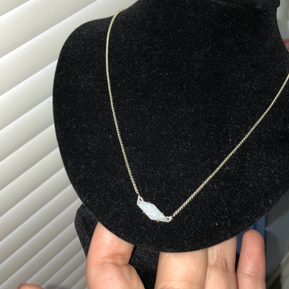 Perfect condition Kendra Scott necklace