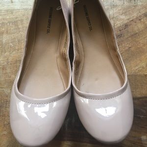 Tan Gloss Ballet Flats