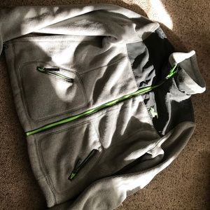 Hollister "north face"