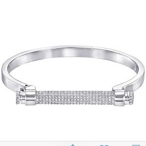 Swarovski friend bracelet size Large silver