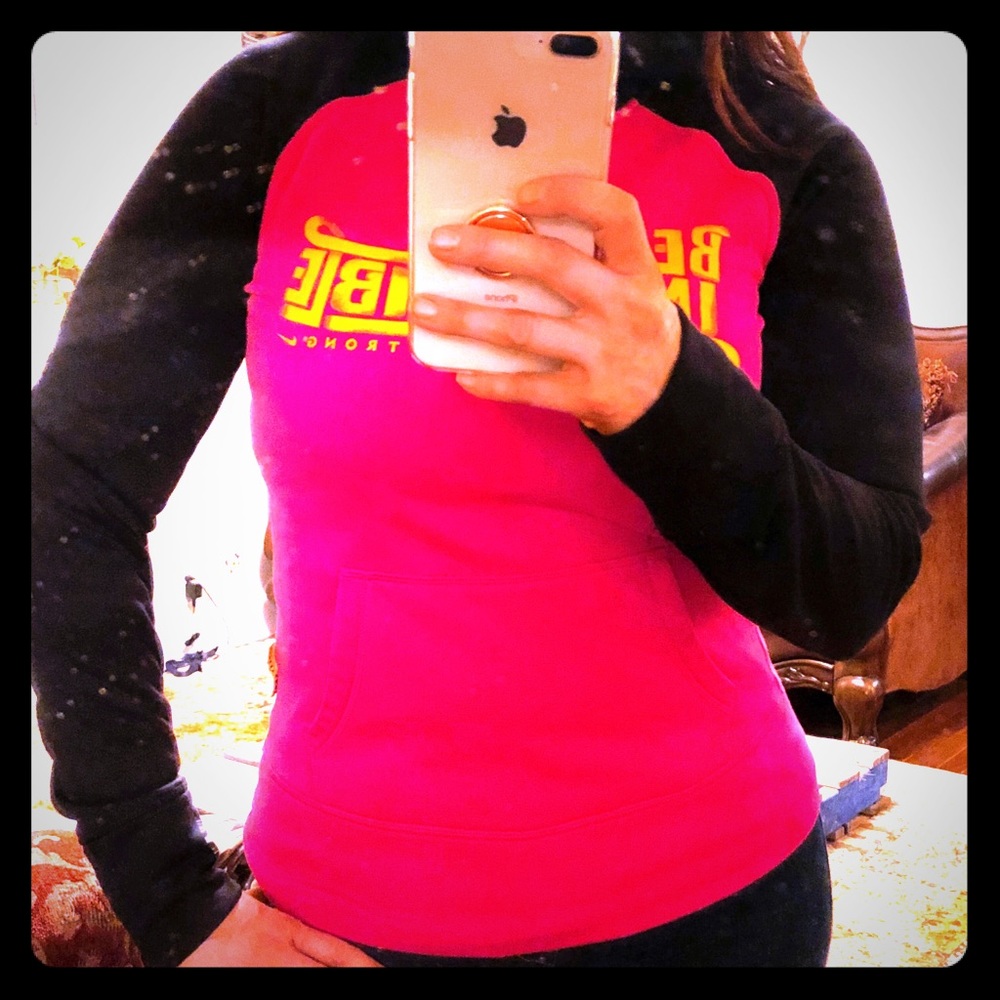❤️ Nike “BE INVINCIBLE” Hoodie❤️