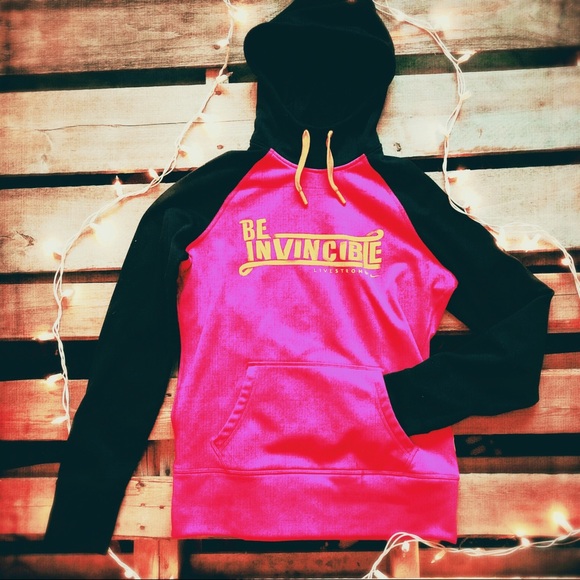 ❤️ Nike “BE INVINCIBLE” Hoodie❤️ - Picture 2 of 3