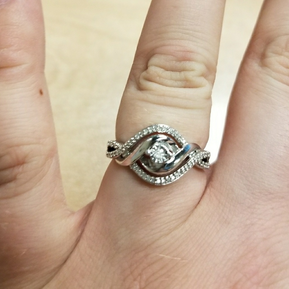 🚫SOLD🚫GORGEOUS Diamond Engagement Ring