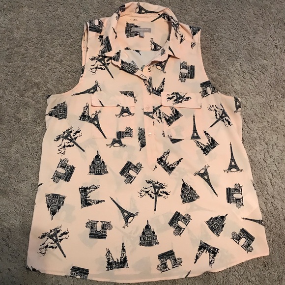 Banana Republic Tops - EUC Banana Republic Parisian Print Blouse