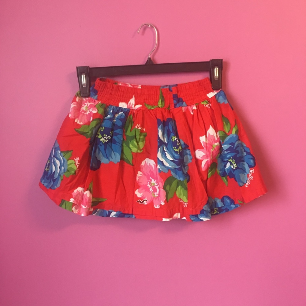 hollister red floral skirt | $5 SALE