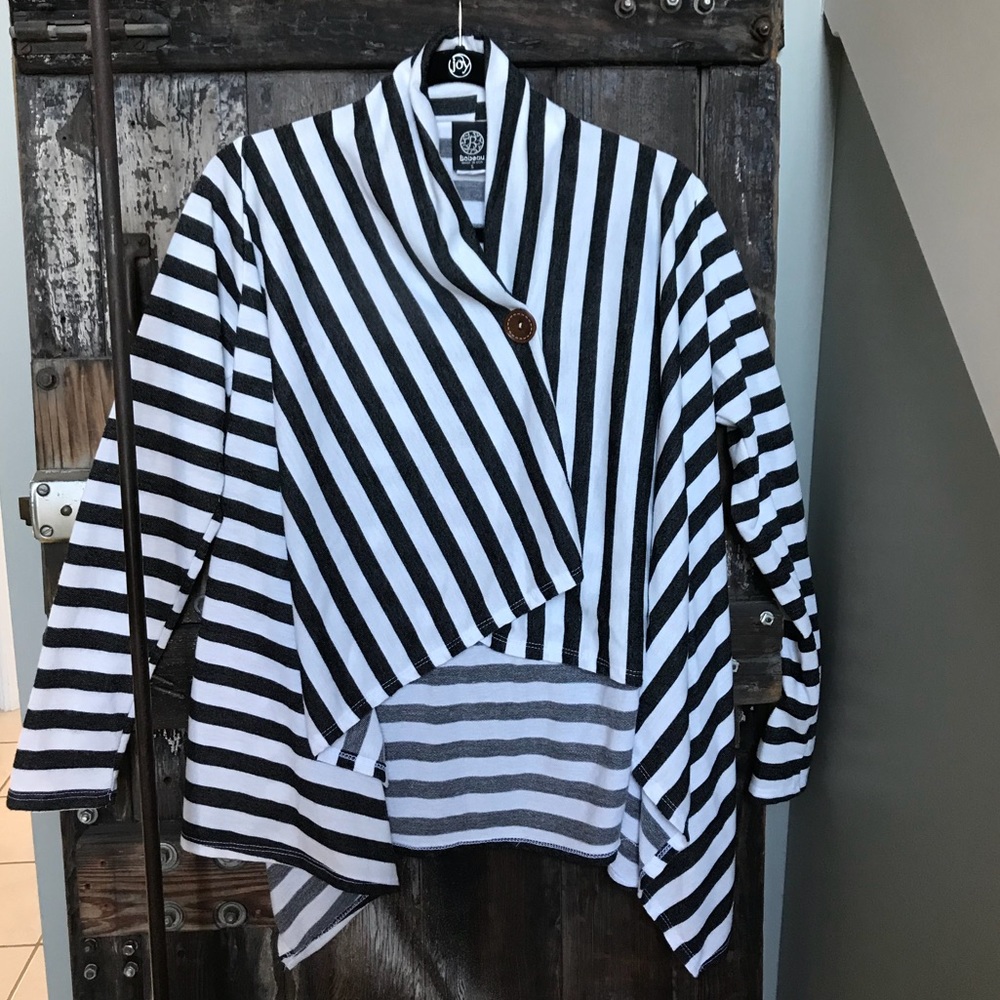 Stripe bobeau wood button cardigan, small