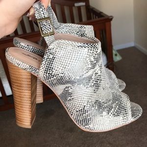 SLINGBACK HEELS